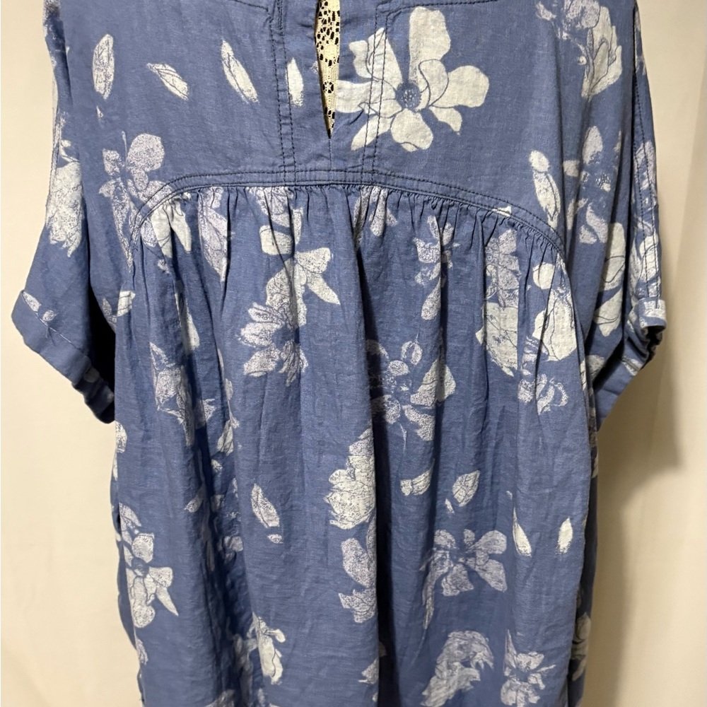We The Free Blue Floral Tunic with White Print - Picture 2 of 14